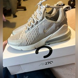 Nike AirMax 270 light iron ore
